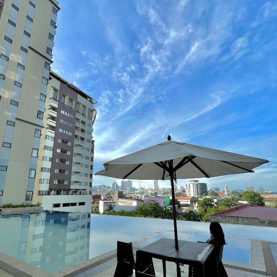 The Persimmon Studios Near Ayala And Sm City Cebu Exterior foto